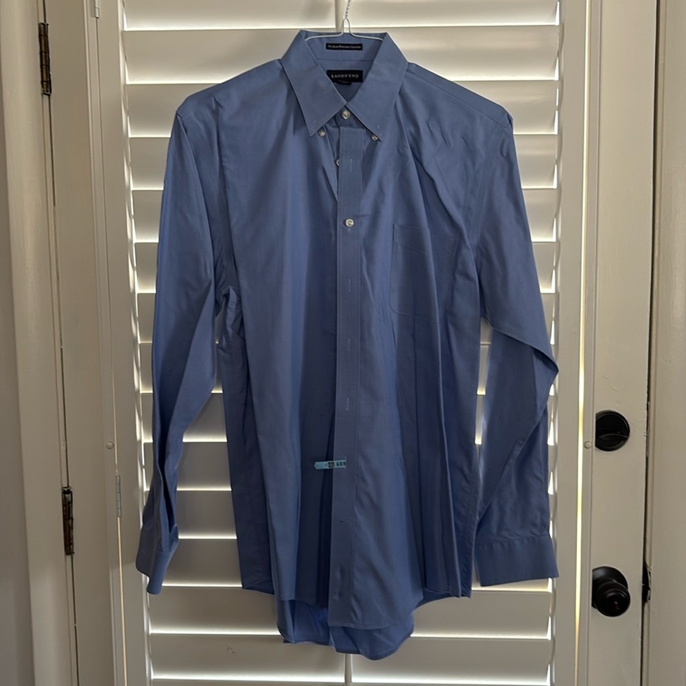 Men’s button up dress shirt